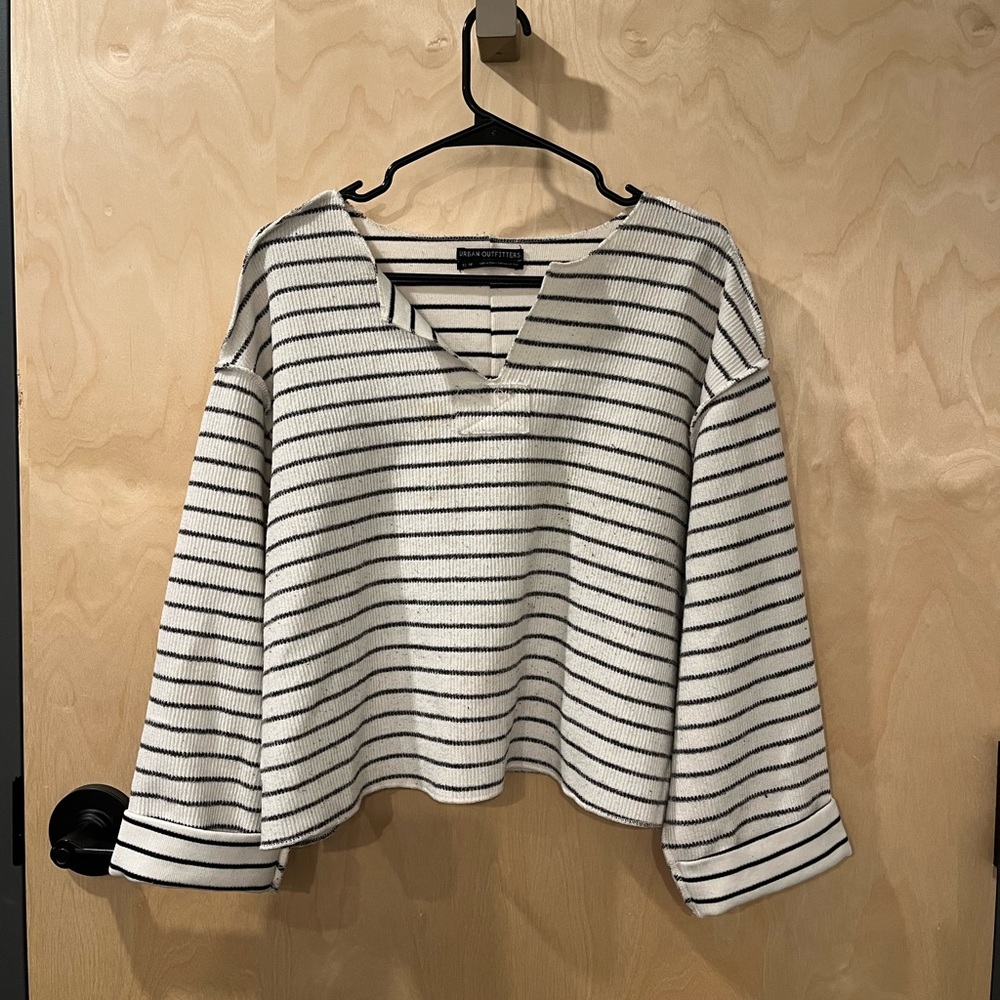 Urban Outfitters Black & White Ribbed Sweater | Size S